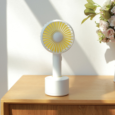 Oscillating Base Mini Portable Handheld Fan 2000mAh 4W Rechargeable Desk Fan